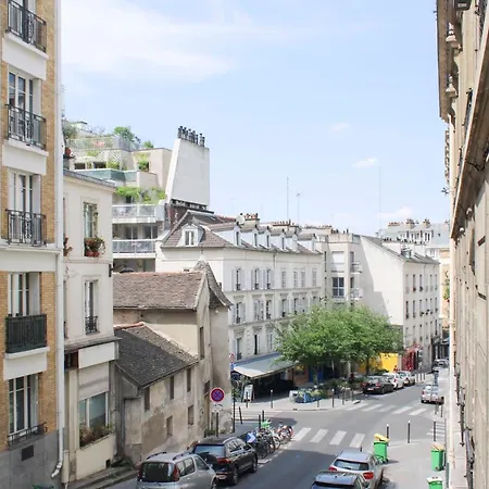 Lovely Love Nest Near Montmartre