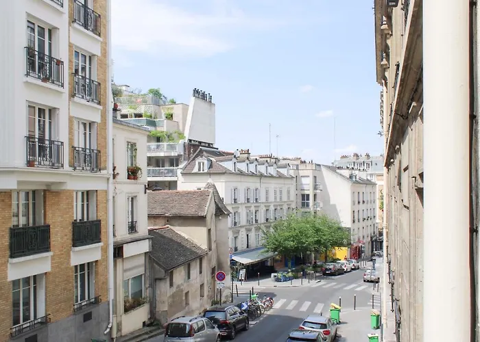 Lovely Nest Near Montmartre